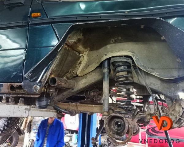 Geländewagen в процессе разборки